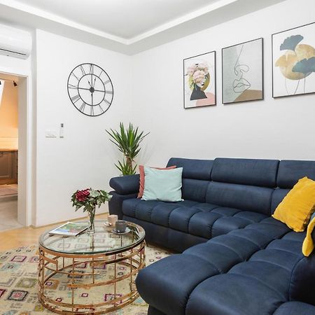 شقة Design 1Bdr Loft Near Kvaternik Square زغرب المظهر الخارجي الصورة