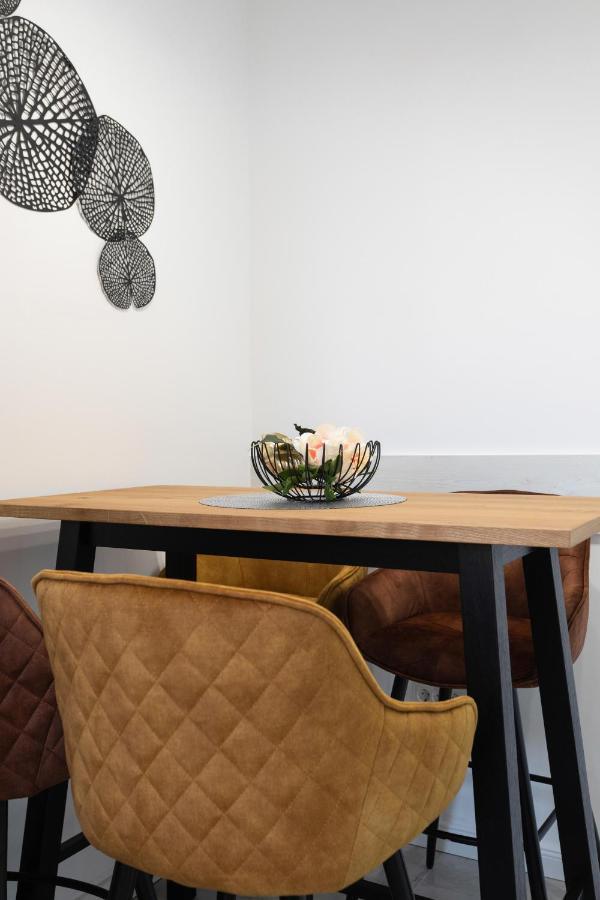 شقة Design 1Bdr Loft Near Kvaternik Square زغرب المظهر الخارجي الصورة