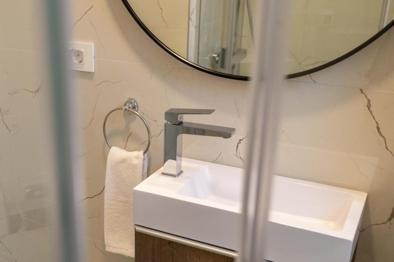 شقة Design 1Bdr Loft Near Kvaternik Square زغرب المظهر الخارجي الصورة